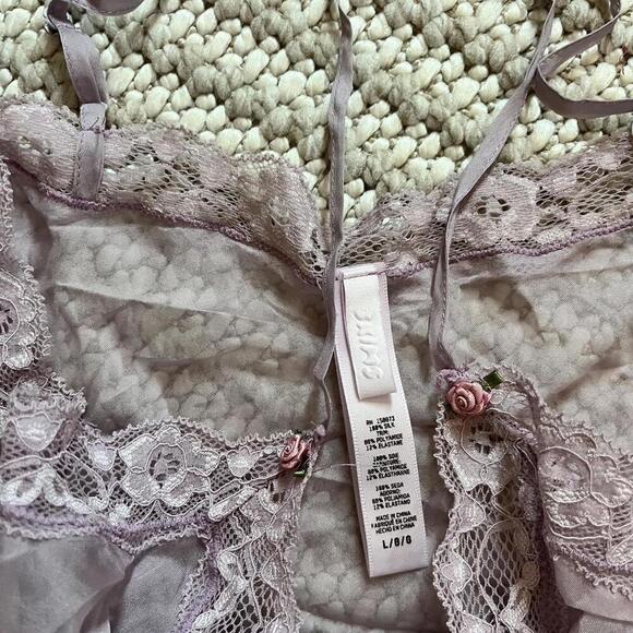 Skims Lace Romance Cami Top - Picture 4 of 5